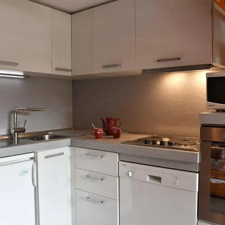 Mezzanine 5 Pers Avec Balcon Sud, Coeur Meribel, Proche Pistes Et Commerces - Fr-1-180-304 Meribel