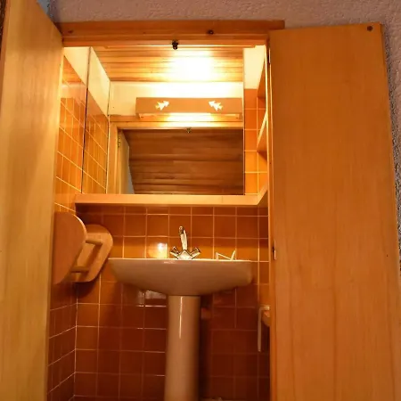 Mezzanine 5 Pers Avec Balcon Sud, Coeur Meribel, Proche Pistes Et Commerces - Fr-1-180-304 Apartment *